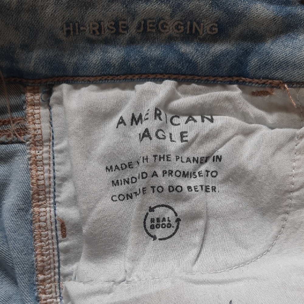 American Eagle Outfitters Light Wash Skinny Jeans - Picture 9 of 9